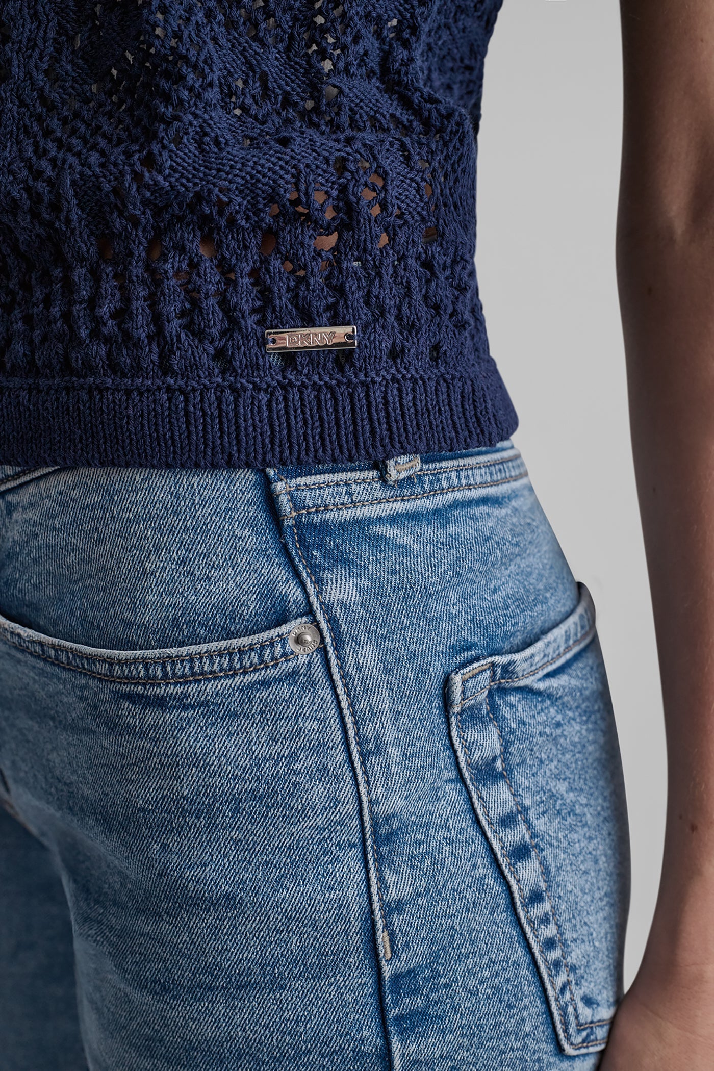 LACE STITCH BUTTON FRONT CARDIGAN