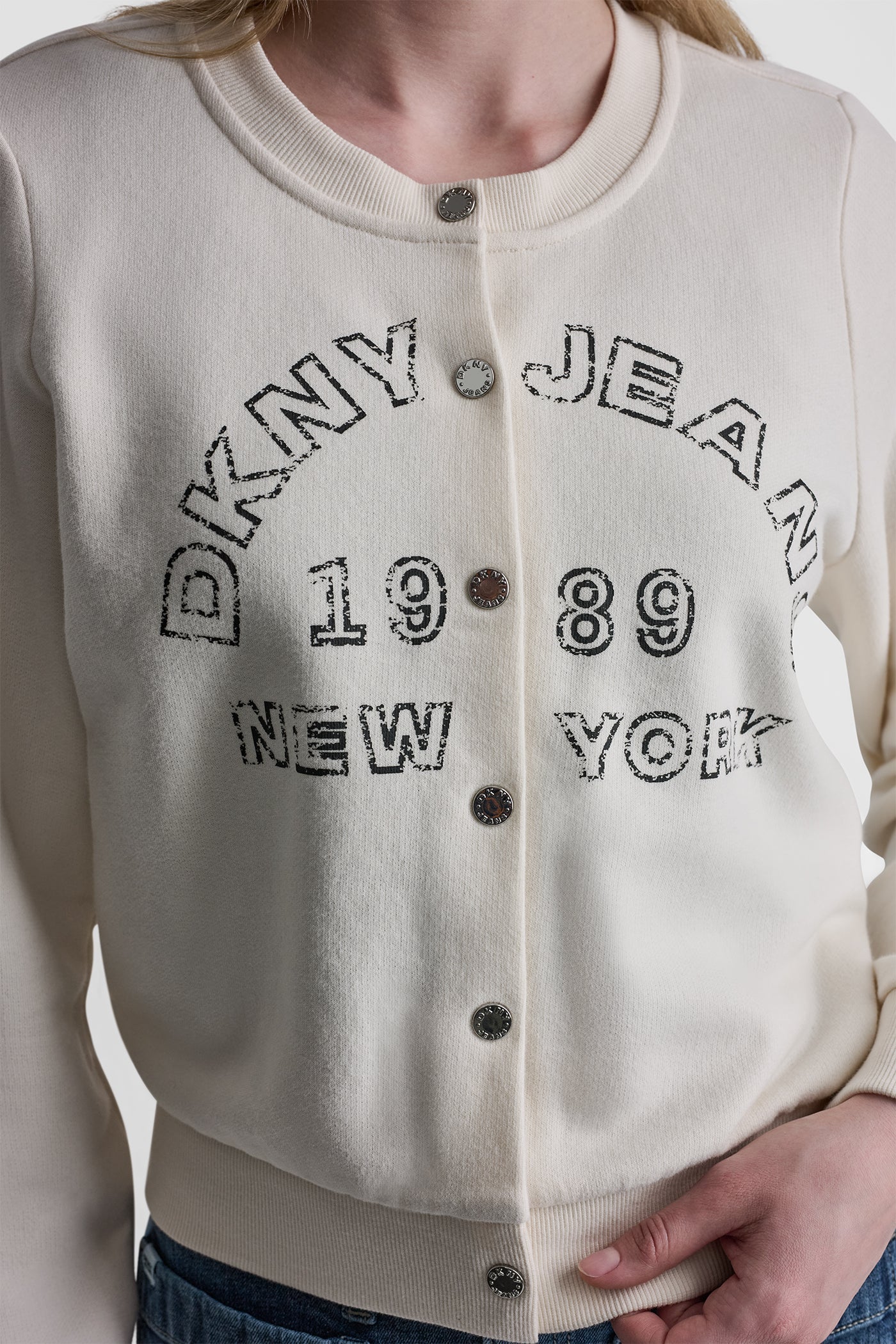 BUTTON FRONT SHRUNKEN LOGO JACKET