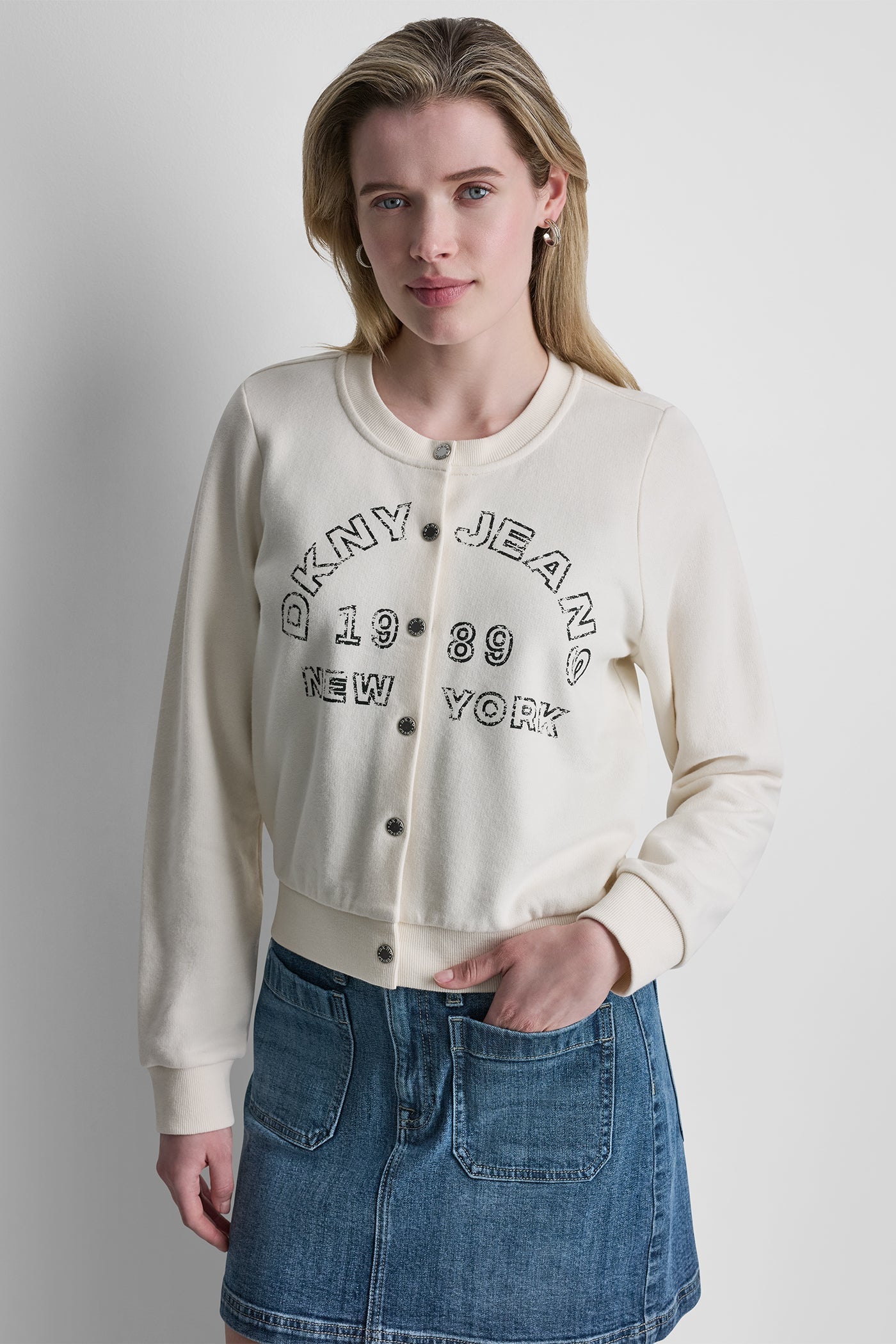 BUTTON FRONT SHRUNKEN LOGO JACKET