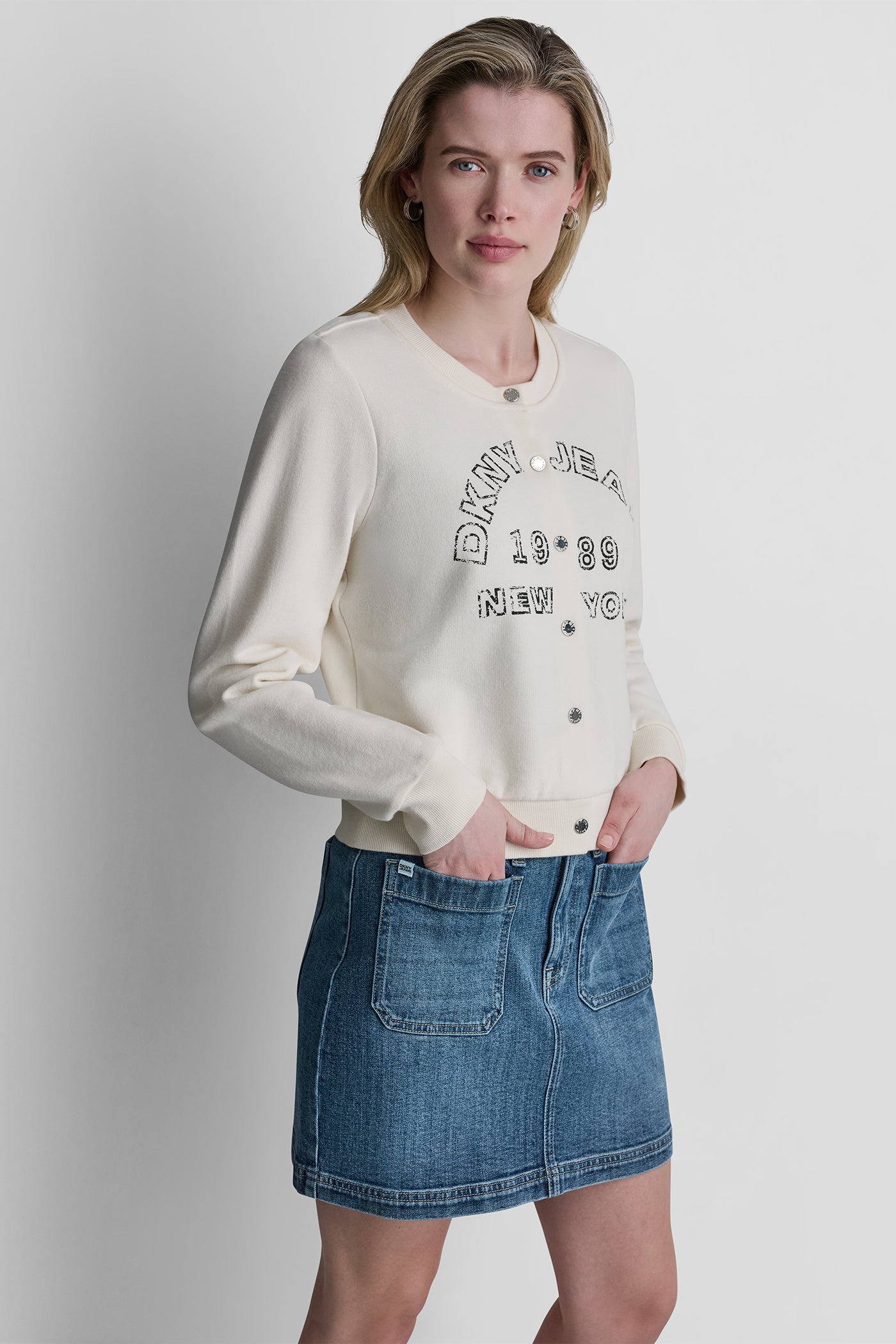 BUTTON FRONT SHRUNKEN LOGO JACKET