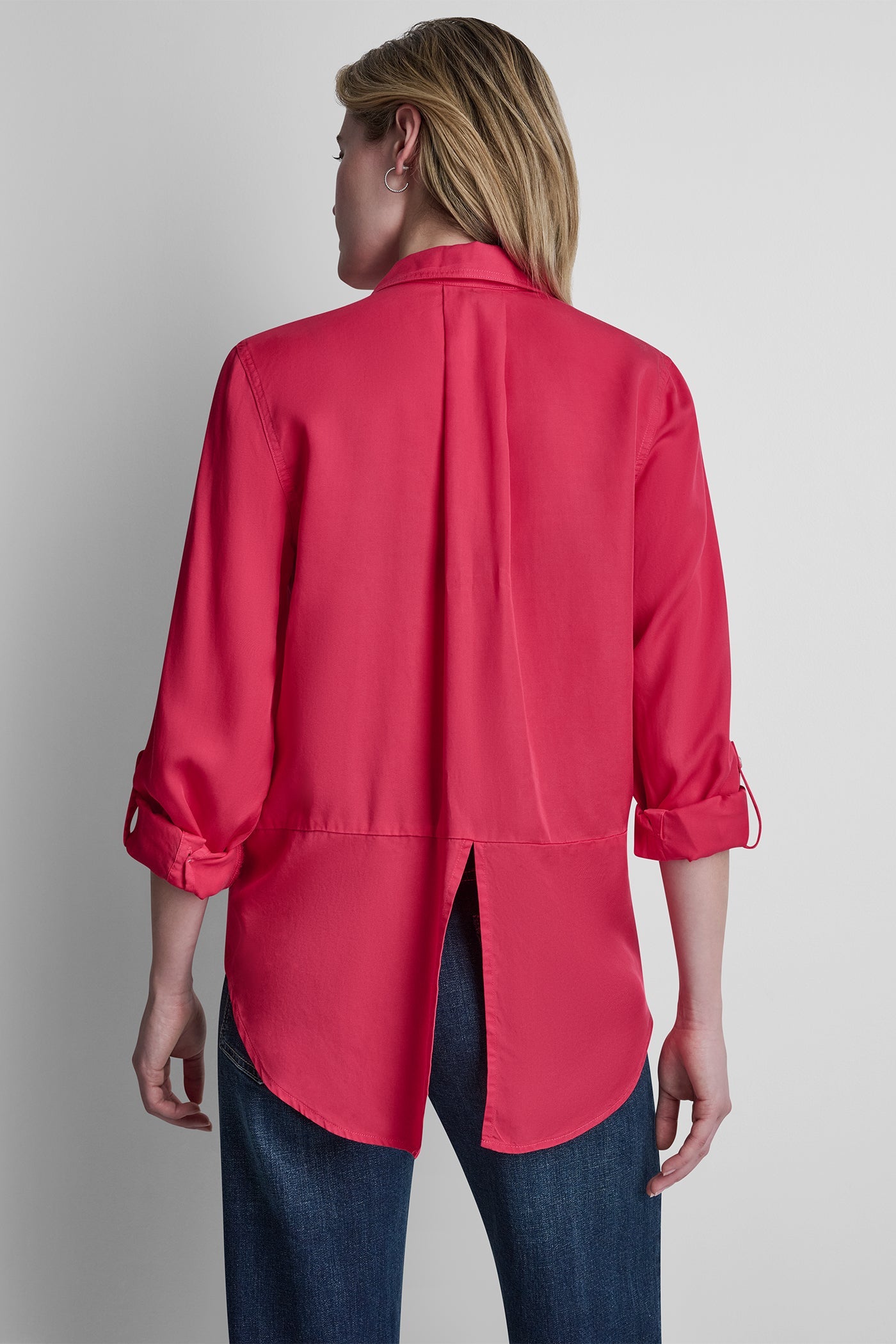 GARMENT DYE SPLIT BACK SHIRT