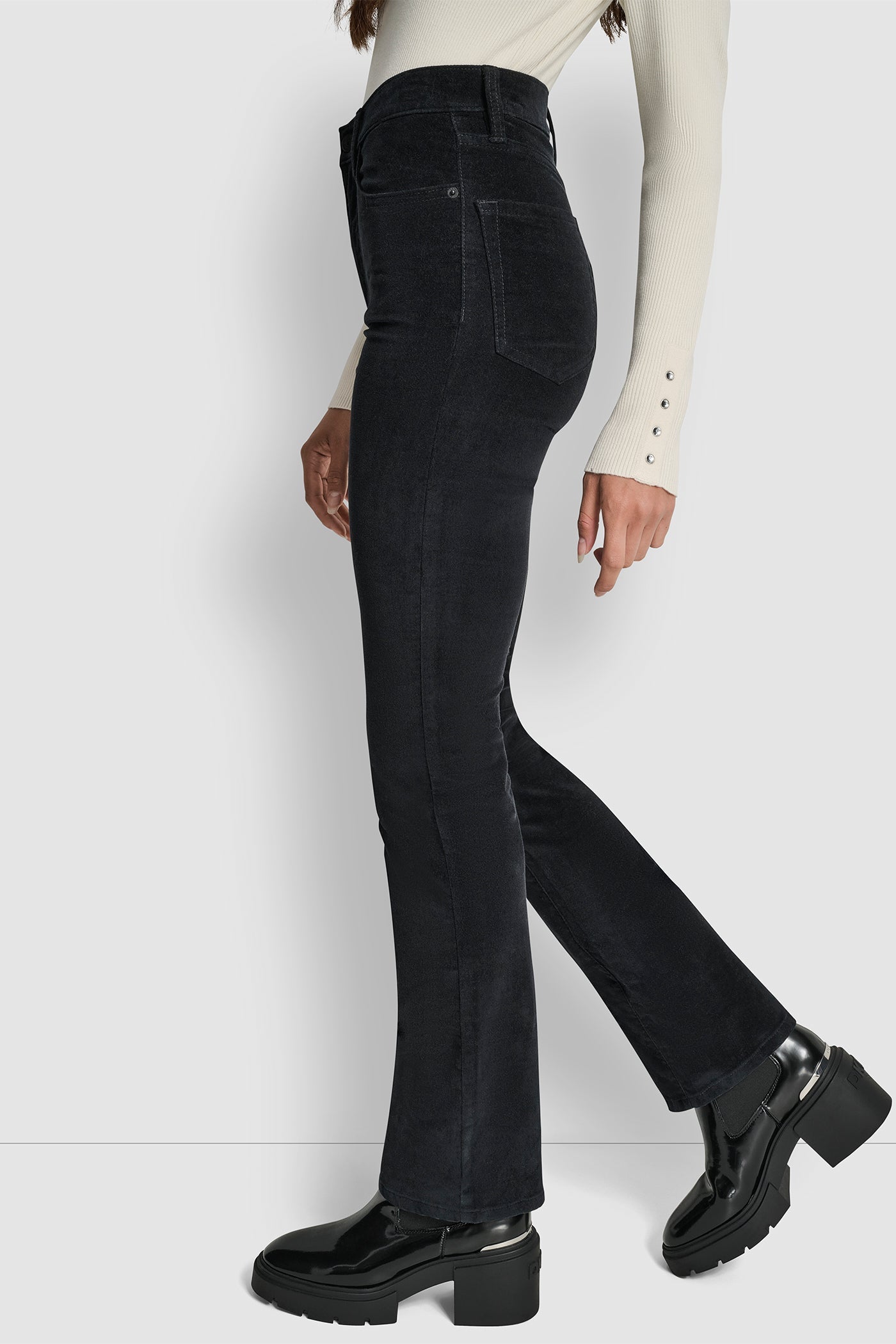 HIGH-RISE BOOTCUT PANT