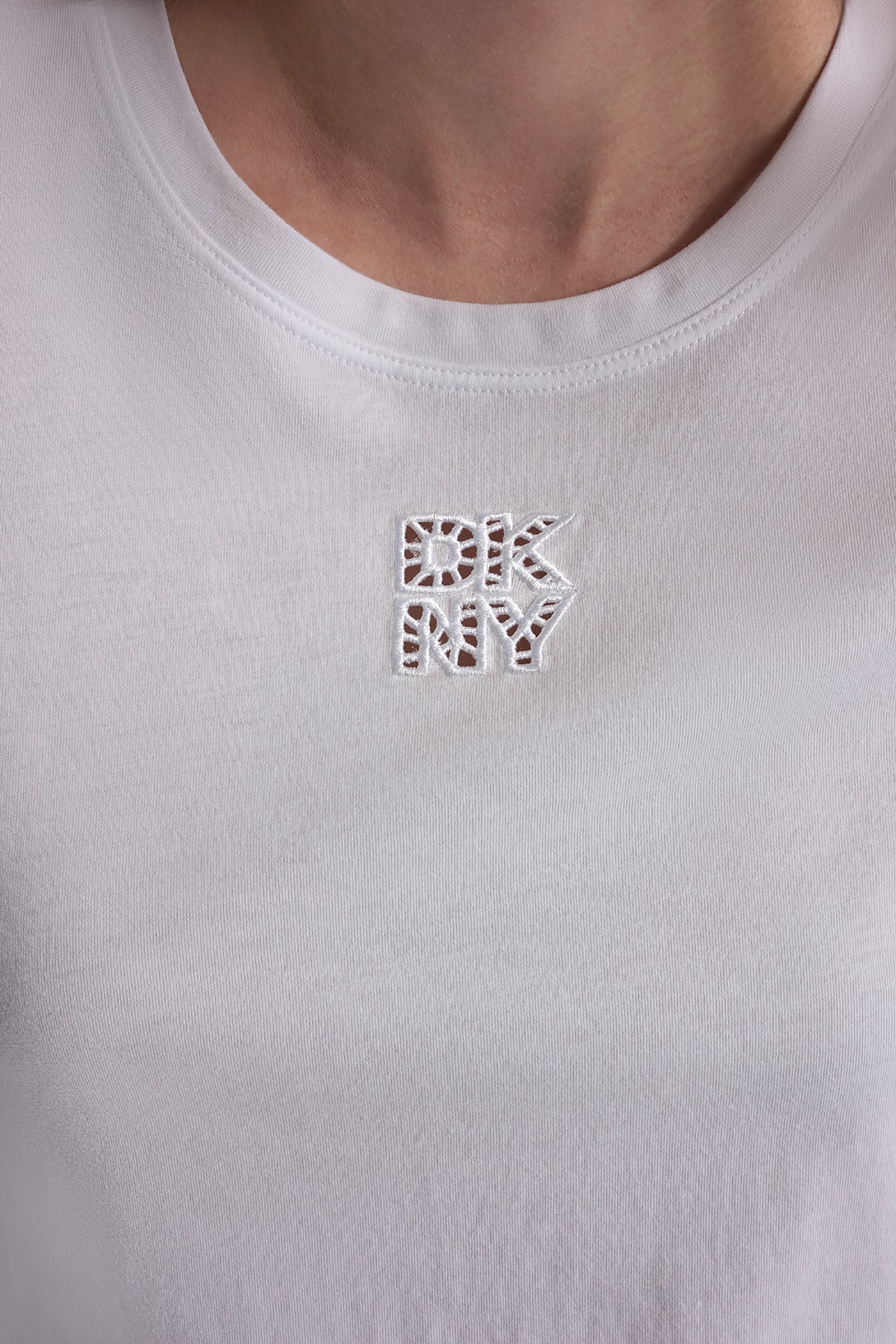 DKNY STACKED EYELET LOGO TEE