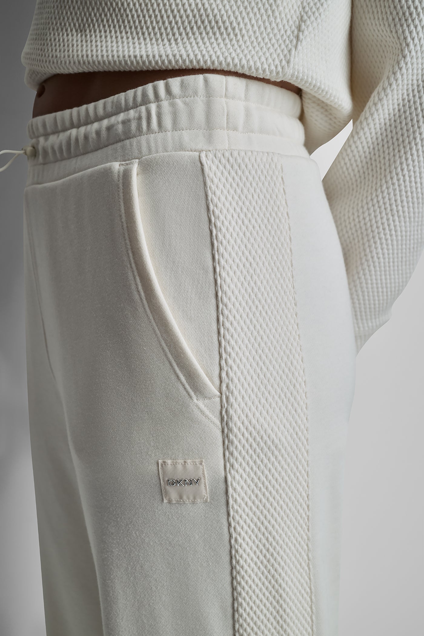 JACQUARD MIX HIGH RISE ANKLE PANT