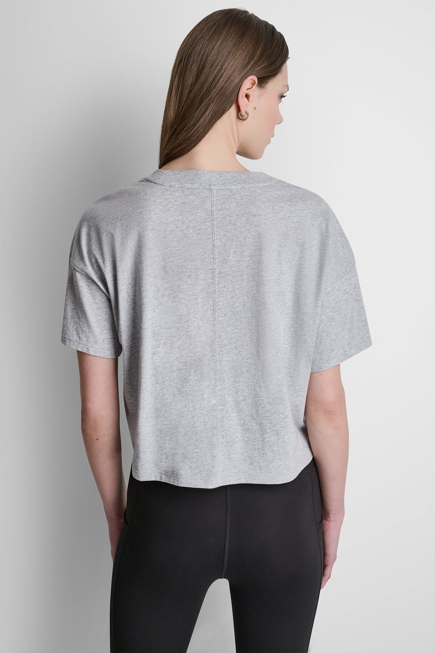 STACKED OMBRE RHINESTONE LOGO TEE