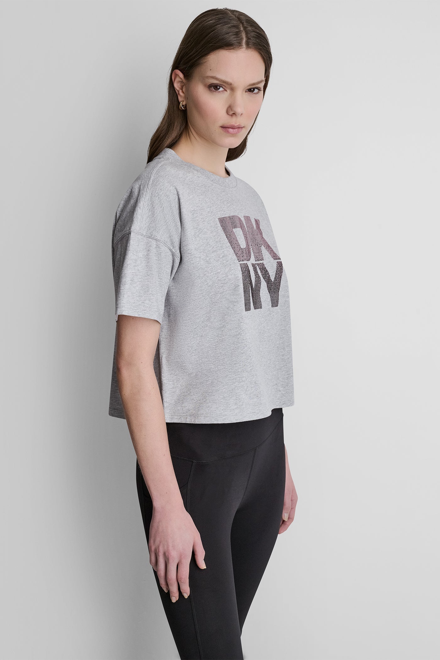 STACKED OMBRE RHINESTONE LOGO TEE