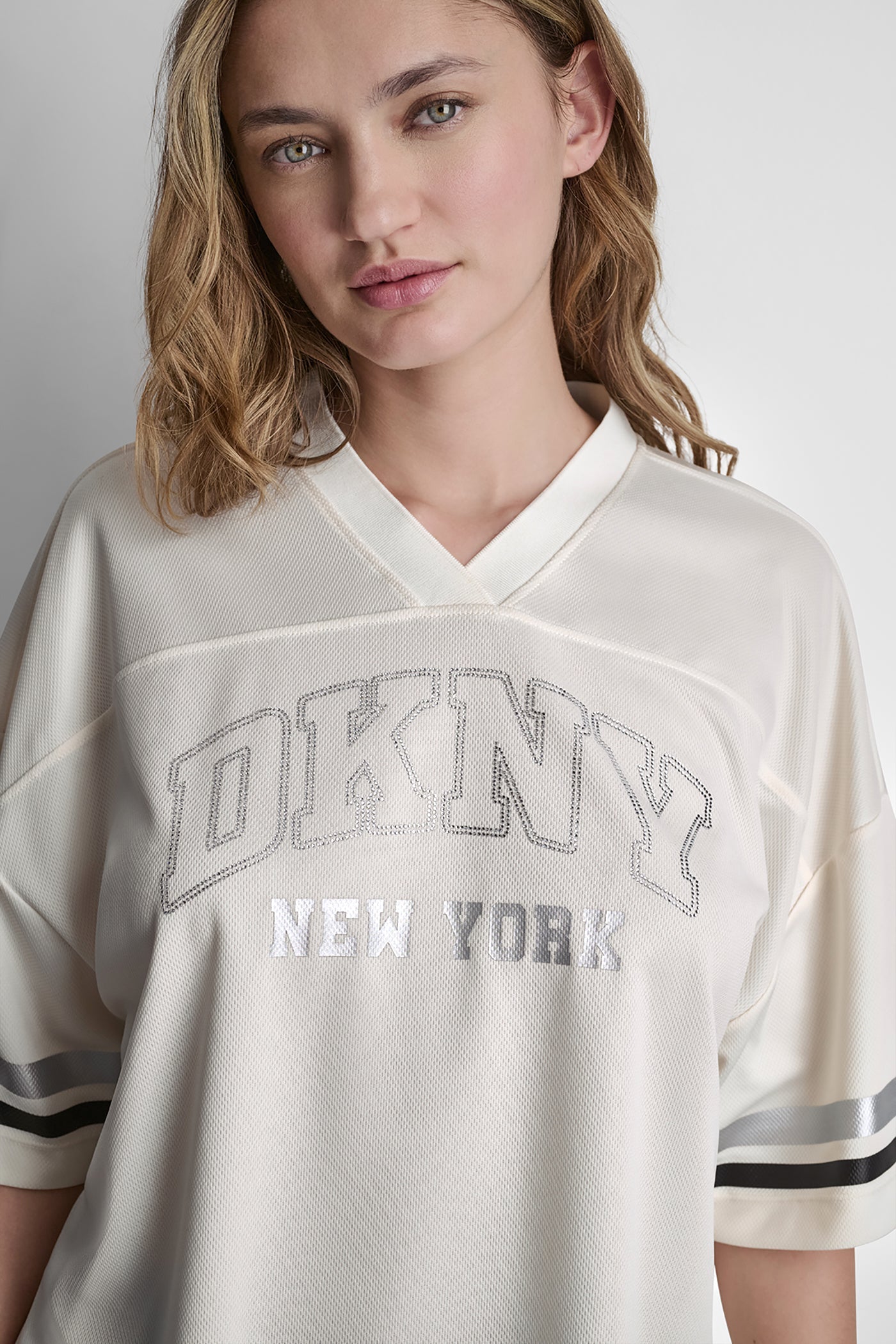 RHINESTONE VARSITY LOGO V-NECK JERSEY