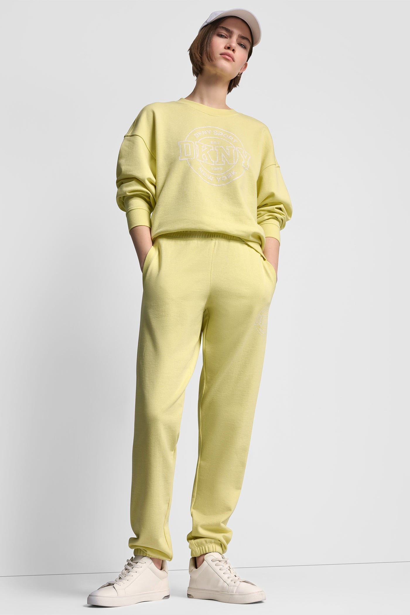 COLLEGIATE LOGO SWEATSHIRT