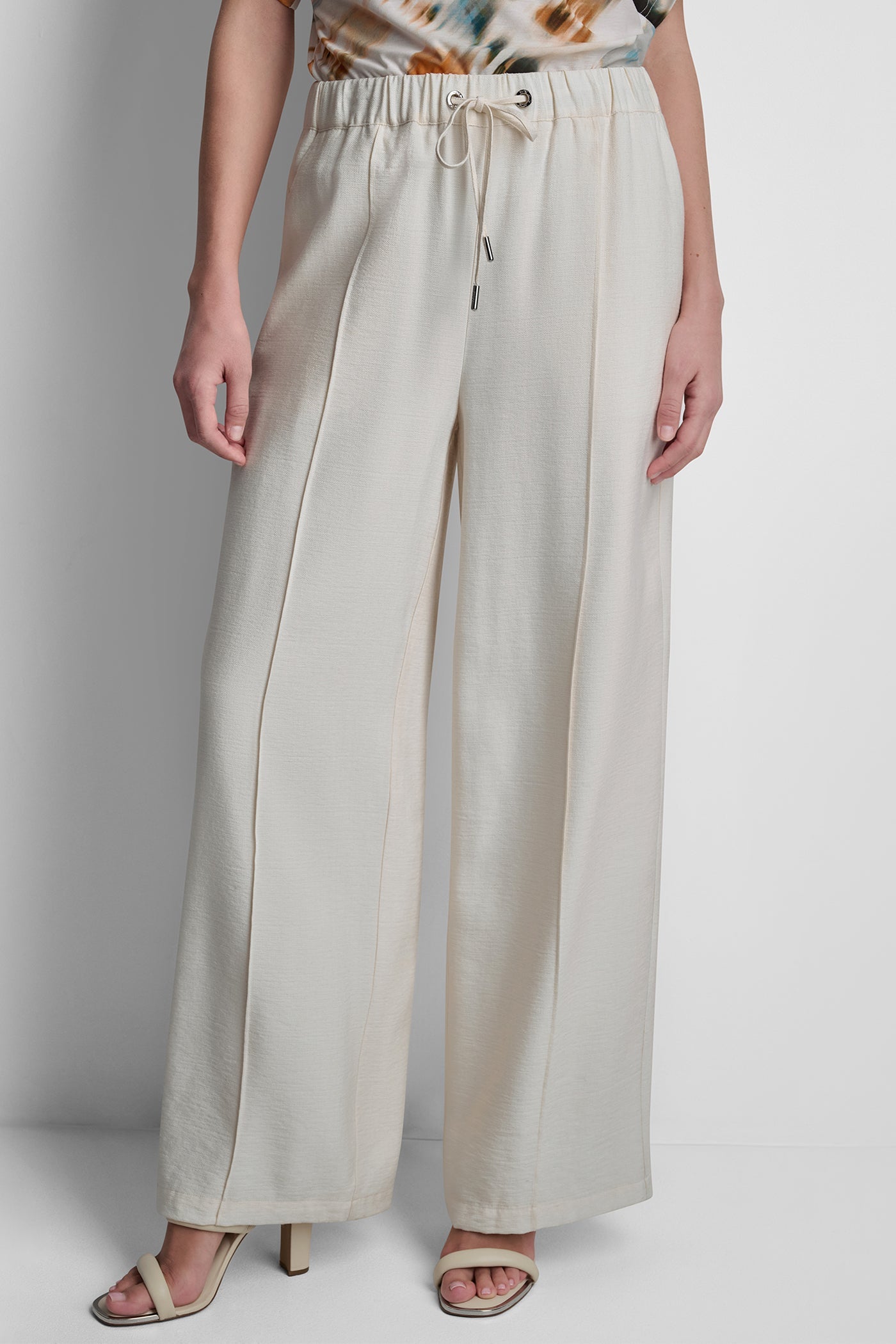 SEAMED WIDE LEG PULL-ON PANT