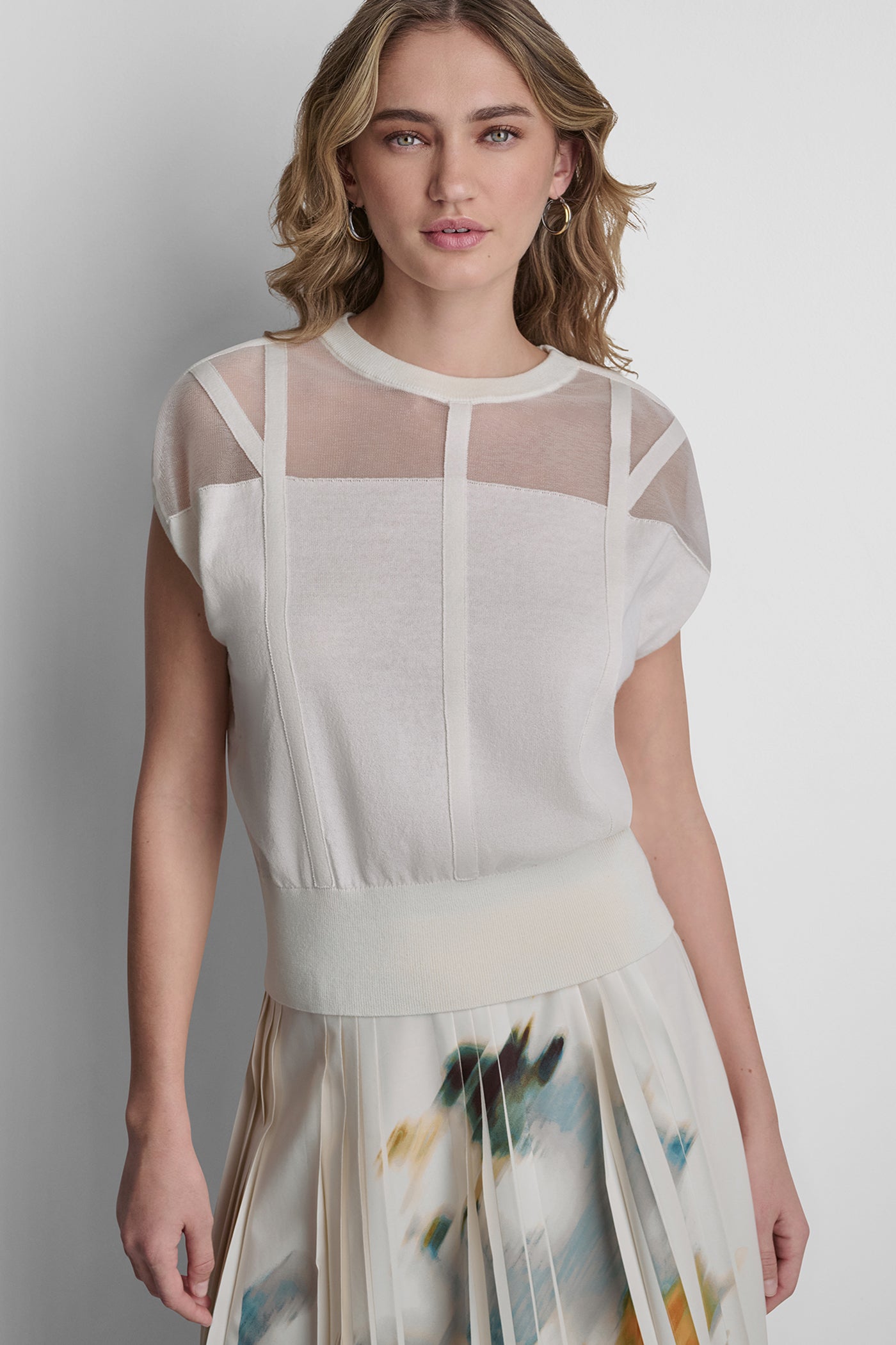 COTTON-BLEND SLEEVELESS CORSET SEAM SWEATER